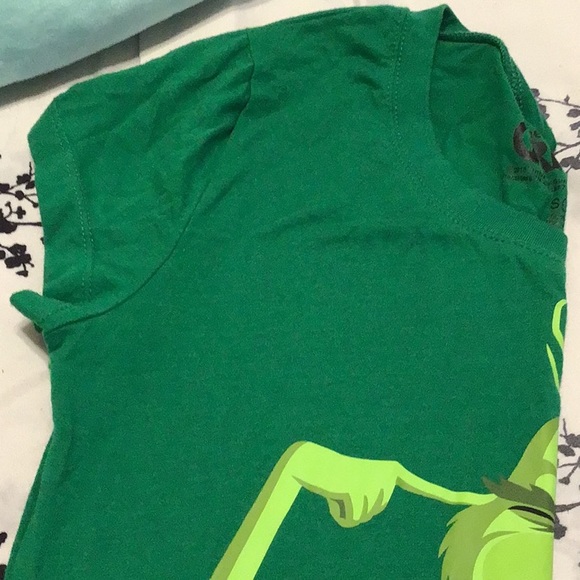 Ladies The Grinch Tee Shirt - Picture 5 of 9